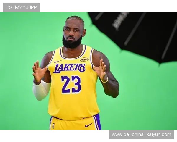 湖人在季后赛中发挥出色，詹姆斯全场砍下50分，引爆全场！，湖人季后赛詹姆斯数据